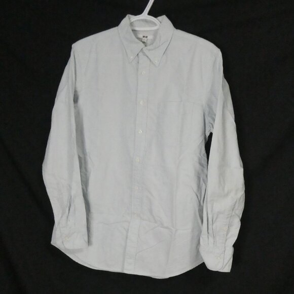 UNIQLO - Slim Fit | medium | Light Blue Classic Long Sleeve Button-Up Shirt - Picture 1 of 14